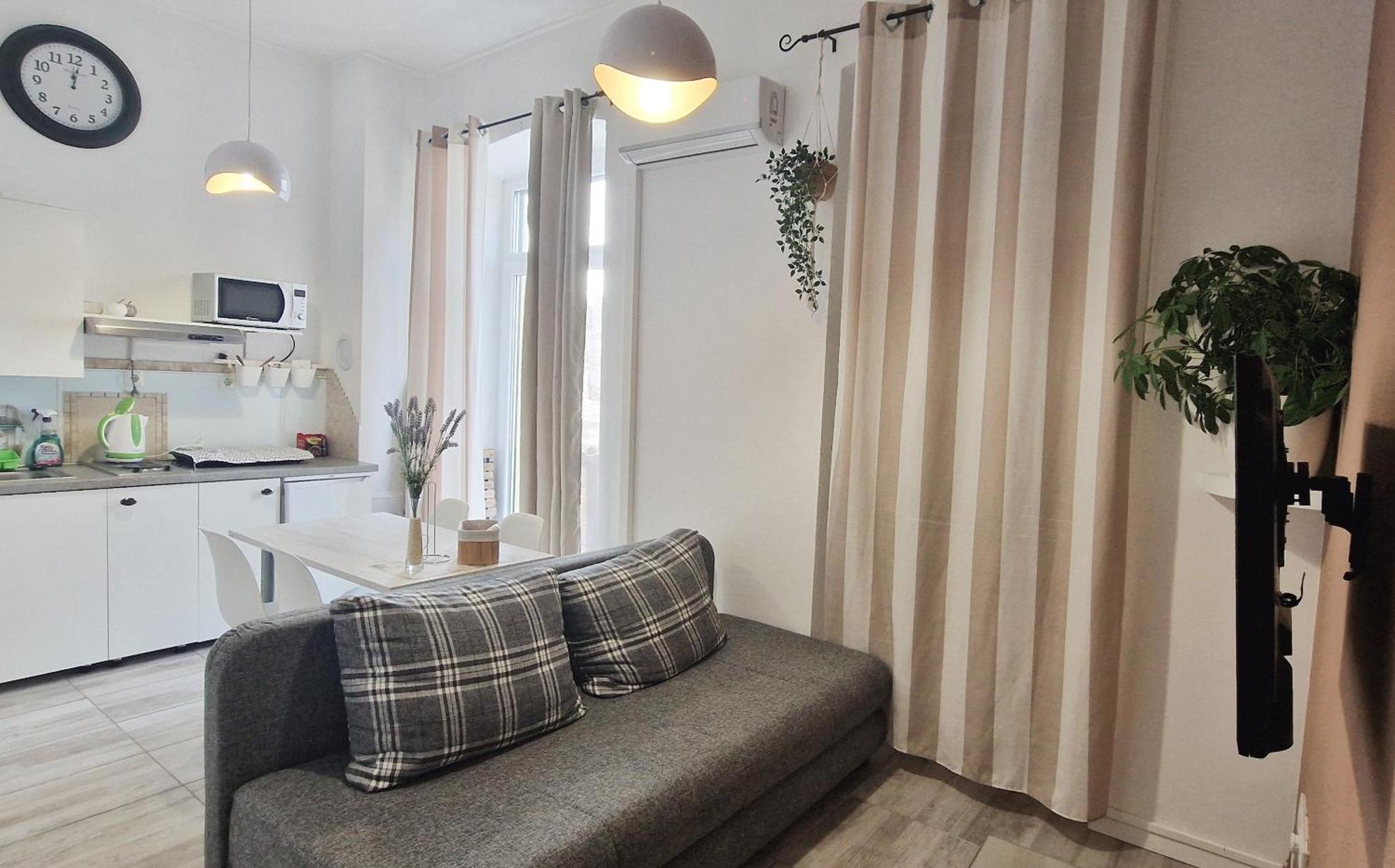 Apartment Megy With Balcony In City Center Цриквениця Екстер'єр фото